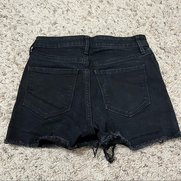 Old Navy black raw hem shorts sz2 - Picture 4 of 4